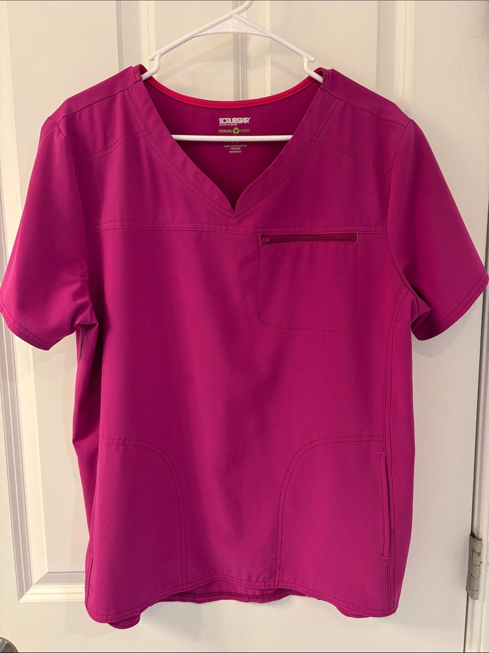 Scrubstar Women's Short Sleeve V-Neck Top in Fuchsia Pink Large
